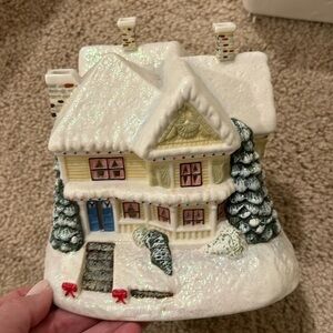 Thomas Kinkade Victorian Christmas ll - Hawthorn Village